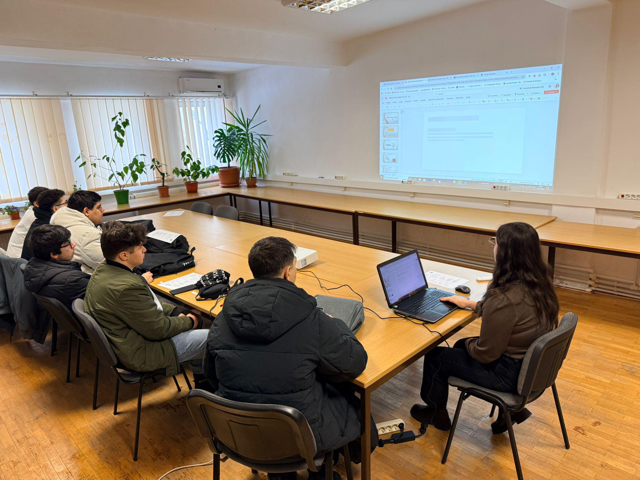 Sesiunea 3 – Internship cu elevi de la Liceul Tehnic și Profesional Anatolian Yakacik, Turcia 